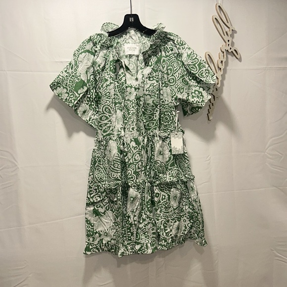 HYACINTH HOUSE

Green and White Tiered Thea Mini Dress - Picture 6 of 11